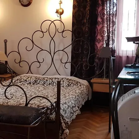 Silver Coast Apartments Apartament Arnal