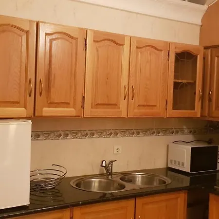 Silver Coast Apartments Arnal